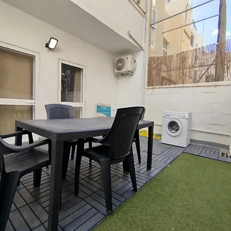 2br - Near Sea *